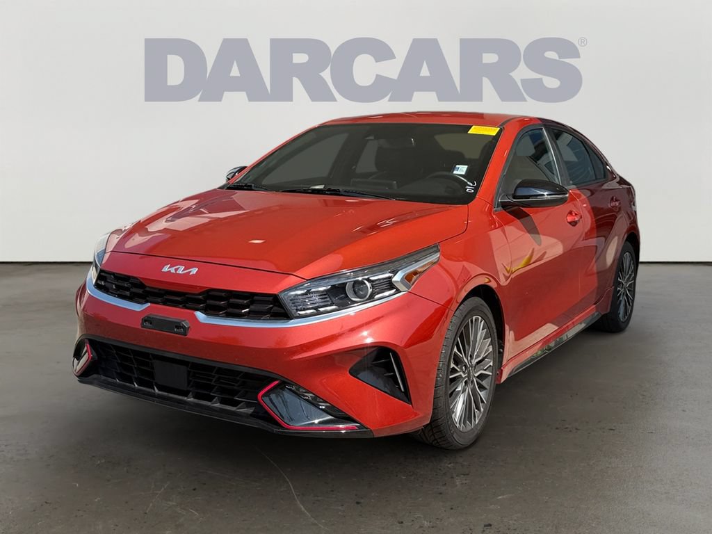 Used 2023 Kia Forte GT-Line w/ GT-Line Technology Package FWD image 3