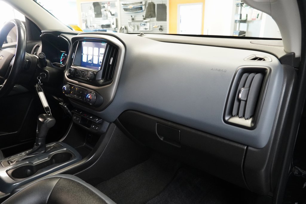 Used 2017 Chevrolet Colorado Z71 image 30
