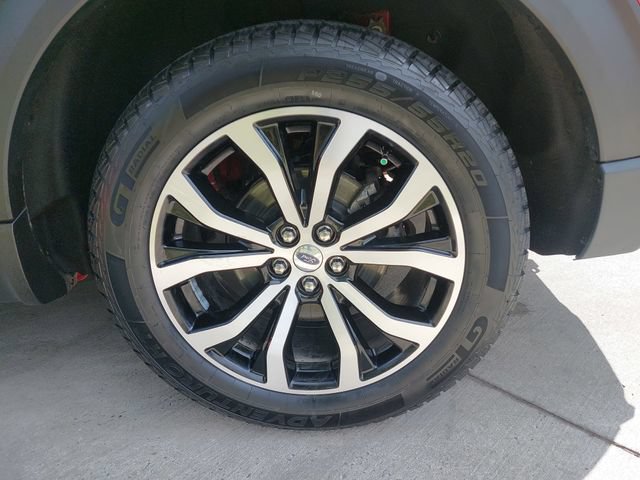 Certified 2025 Ford Explorer ST-Line AWD/4WD image 32