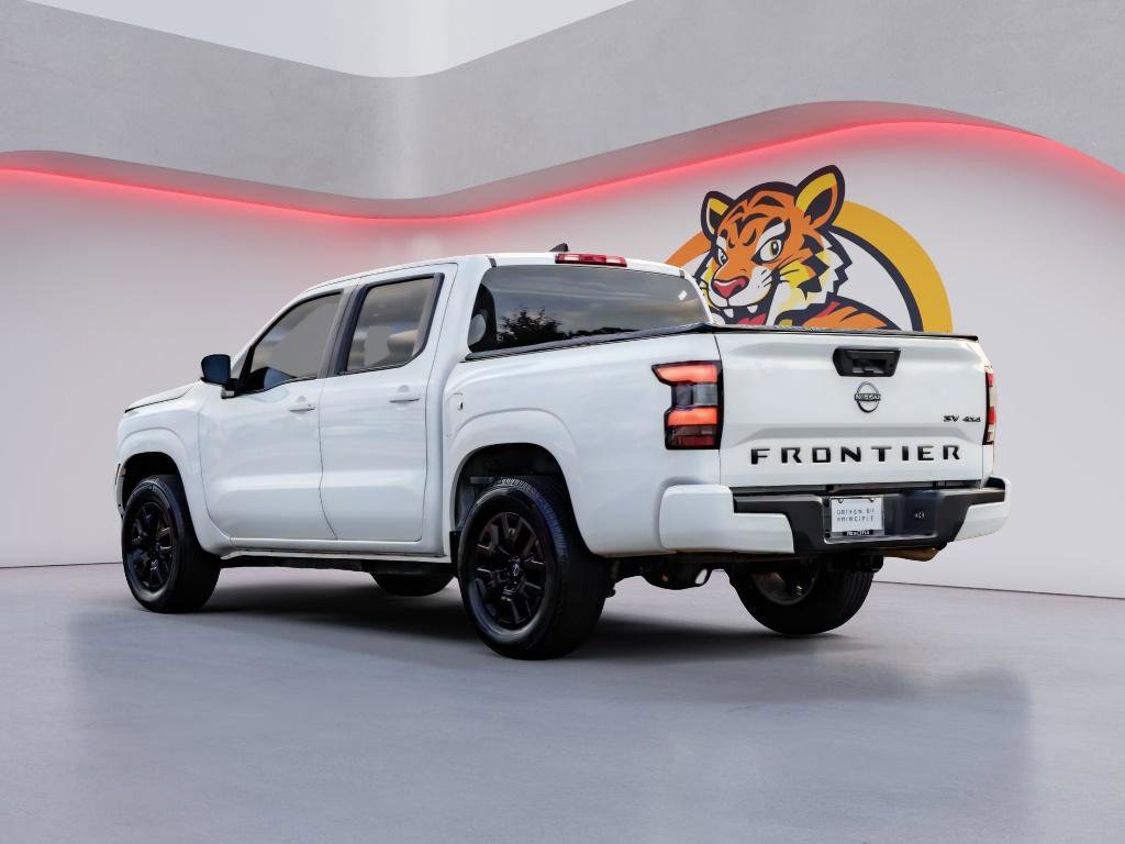 Used 2023 Nissan Frontier SV image 7