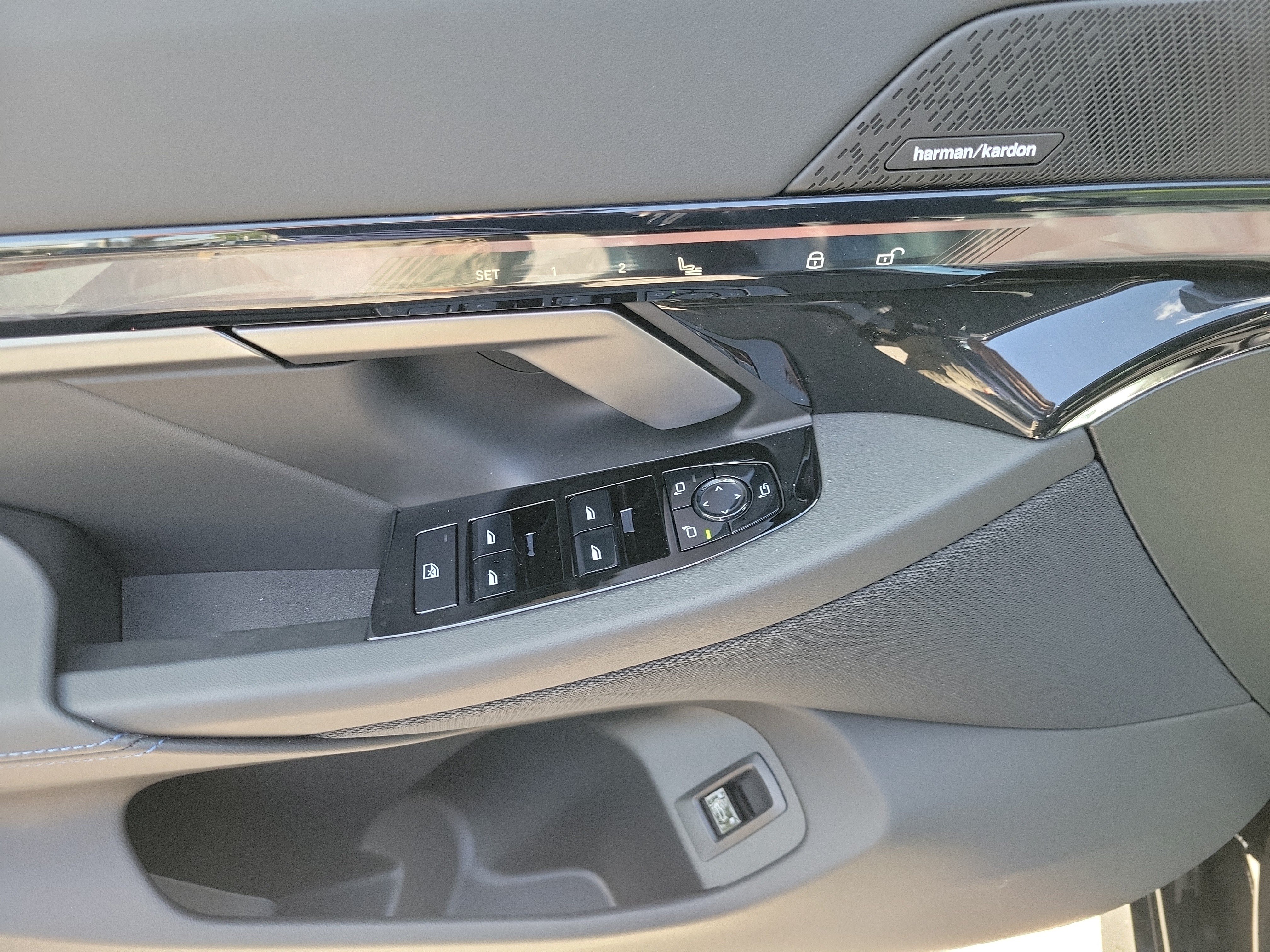 New 2027 BMW 530i w/ M Sport Package RWD image 16