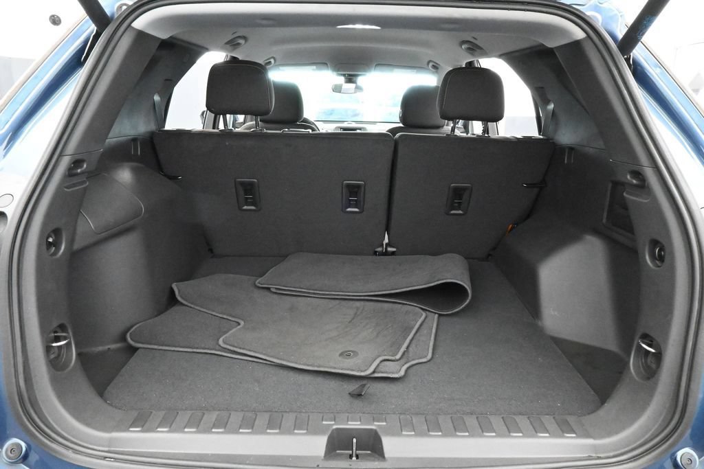 Used 2024 Chevrolet Equinox LT FWD image 34