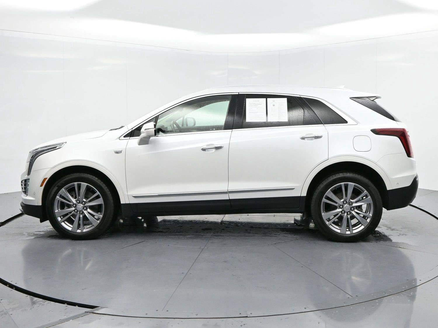 Certified 2024 Cadillac XT5 Premium Luxury w/ Technology Package AWD/4WD image 4