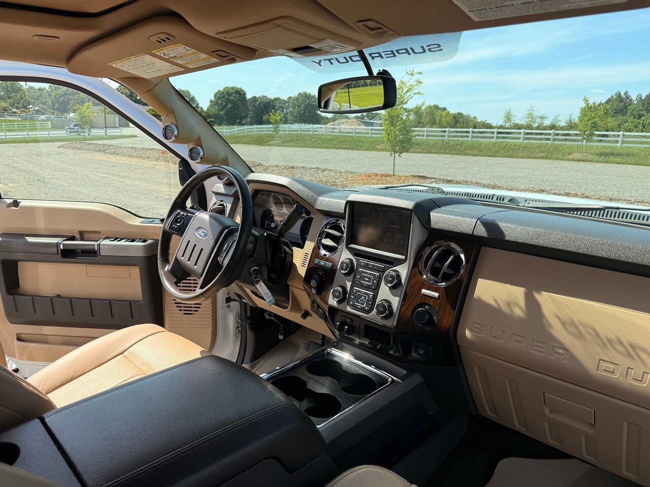 Used 2016 Ford F250 Lariat w/ Lariat Ultimate Package AWD/4WD image 17