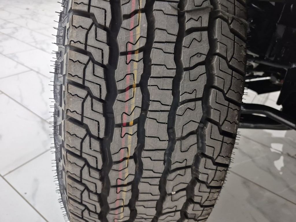 New 2026 GMC Canyon Elevation w/ Convenience Package image 37