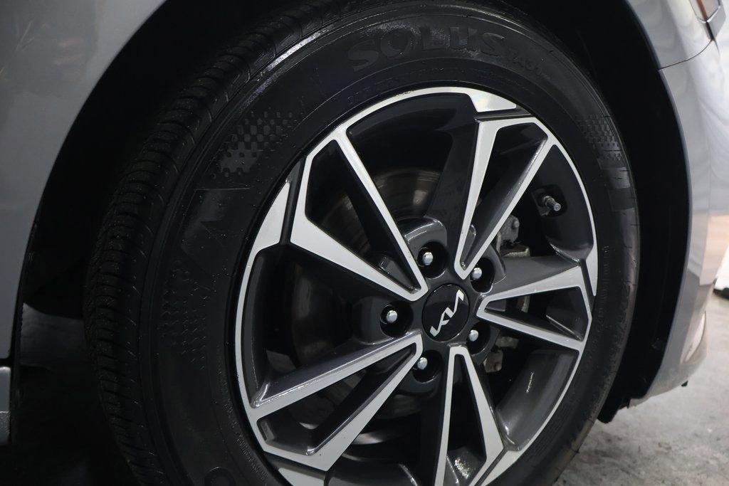 Used 2024 Kia Forte LXS image 29