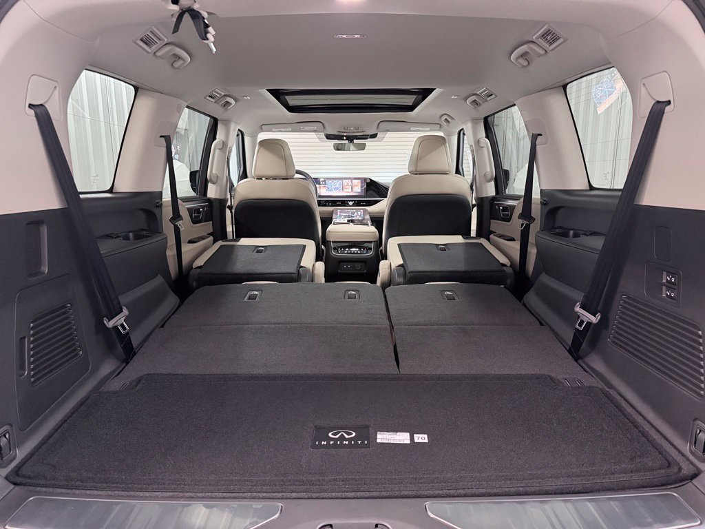Used 2026 INFINITI QX80 Pure w/ Cargo Package RWD image 40