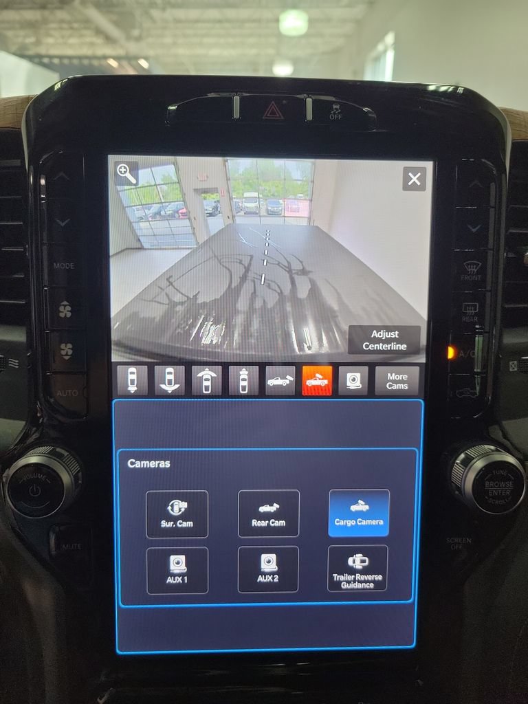 Used 2024 RAM 2500 Limited w/ Towing Technology Group AWD/4WD image 55