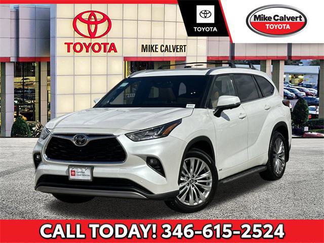 Certified 2025 Toyota Highlander Platinum
