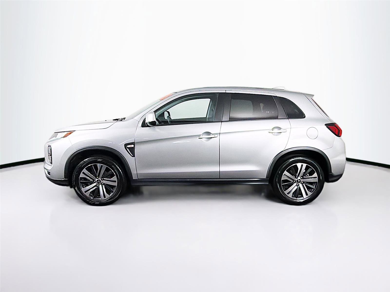 Used 2025 Mitsubishi Outlander Sport AWD image 8
