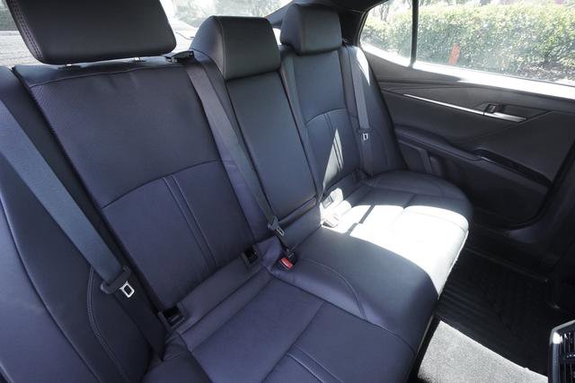 Used 2025 Toyota Camry XSE FWD image 27