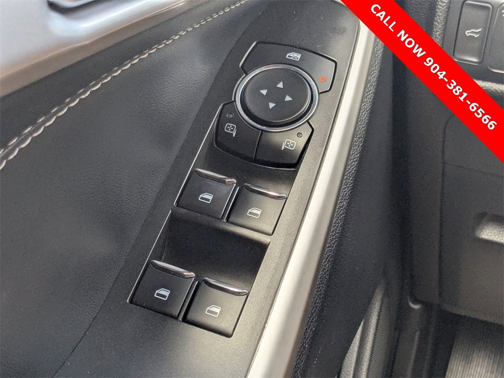 Used 2022 Ford Explorer XLT image 23