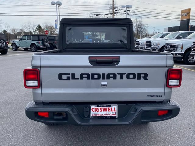 Used 2021 Jeep Gladiator Sport AWD/4WD image 4