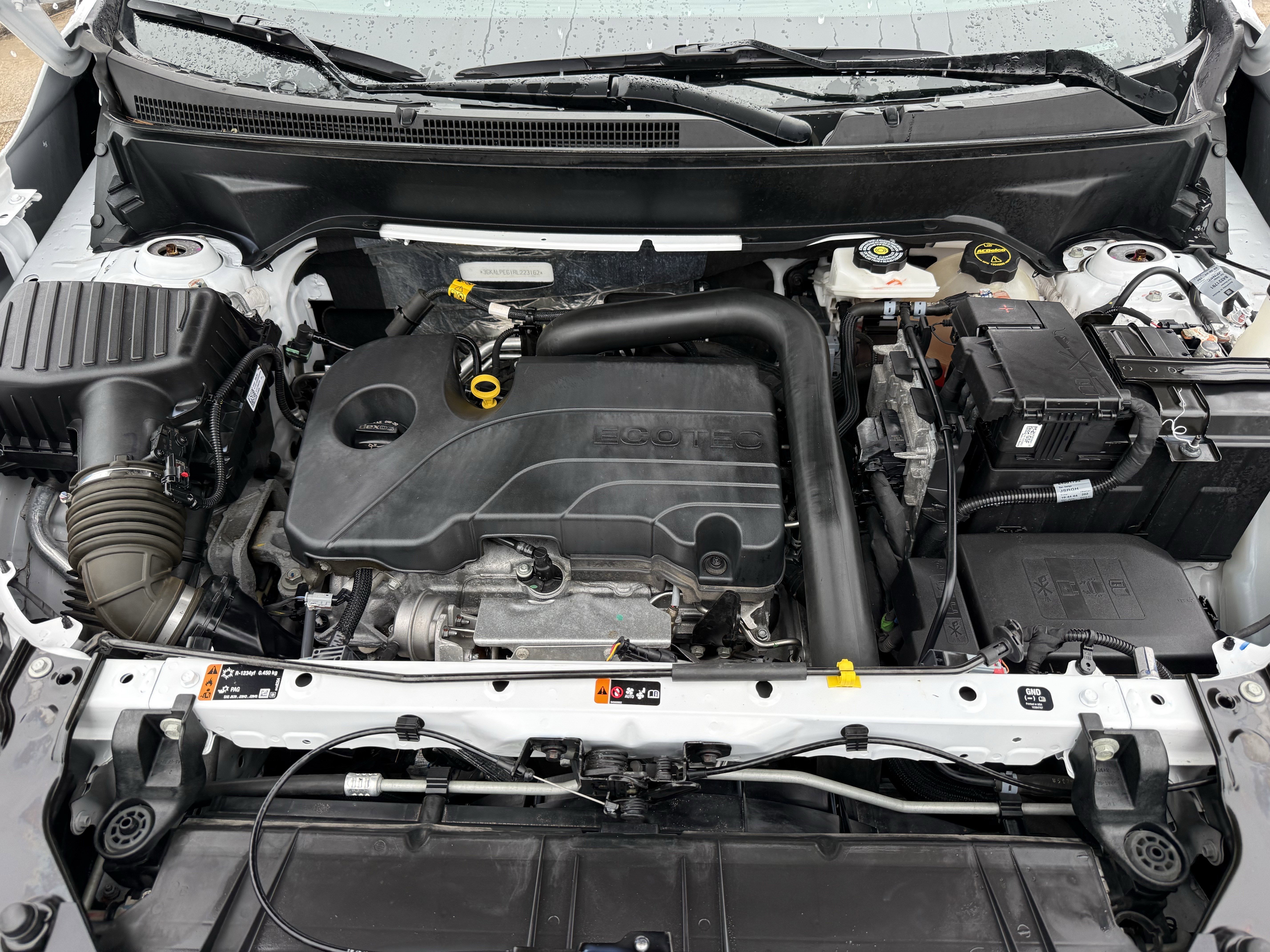 Used 2024 GMC Terrain SLT image 32