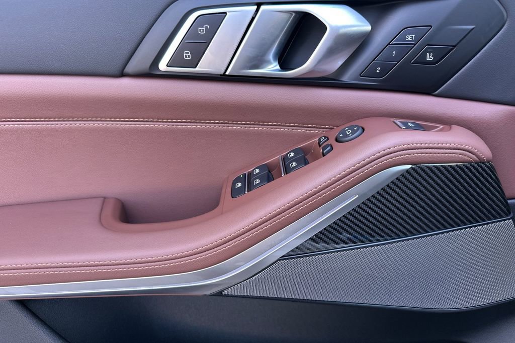 New 2026 BMW X5 M60i w/ Executive Package image 10
