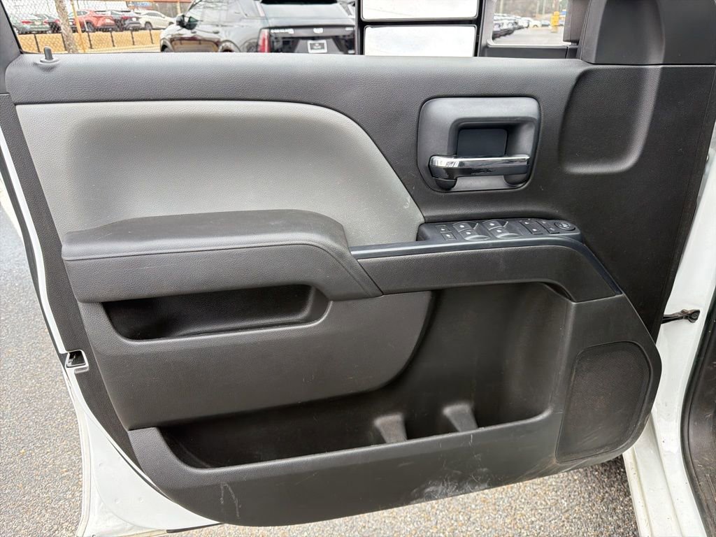 Used 2018 Chevrolet Silverado 1500 Custom w/ Custom Value Package image 17