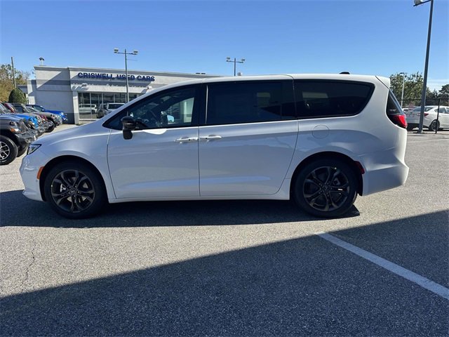 New 2026 Chrysler Pacifica Select image 21