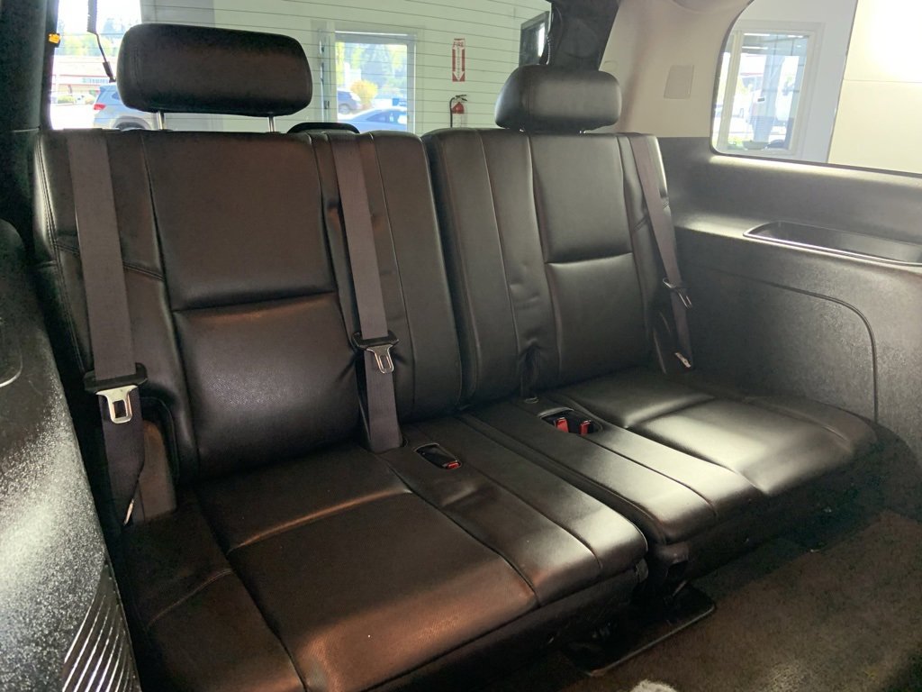Used 2013 Cadillac Escalade Premium image 21