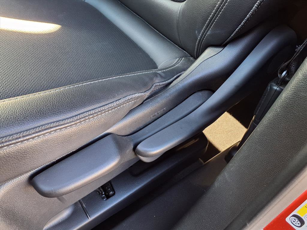 Used 2024 Buick Encore GX Sport Touring image 17