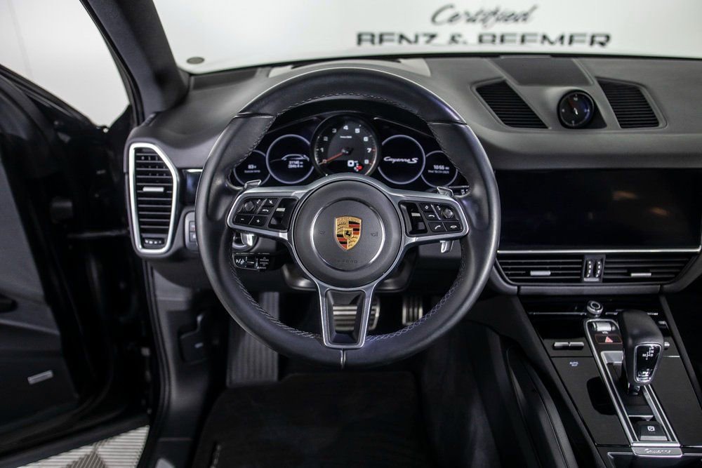 Used 2023 Porsche Cayenne S Platinum w/ Premium Package Plus image 21