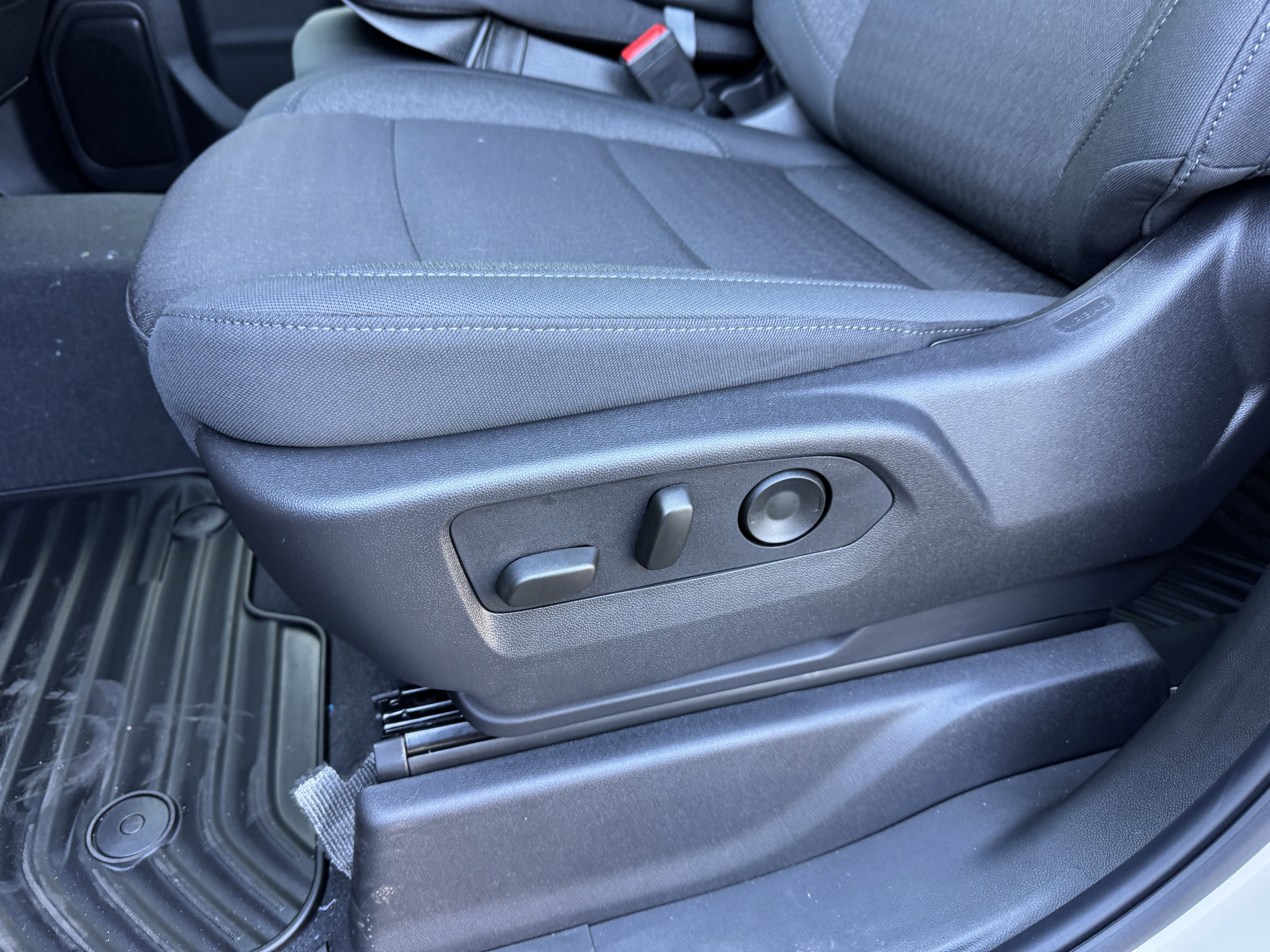 New 2026 Chevrolet Silverado 2500 Custom w/ Custom Value Package image 14