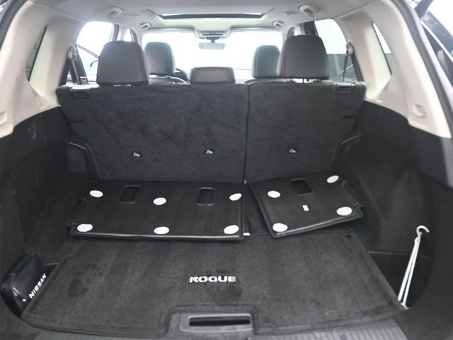 Used 2023 Nissan Rogue SL w/ SL Premium Package image 16