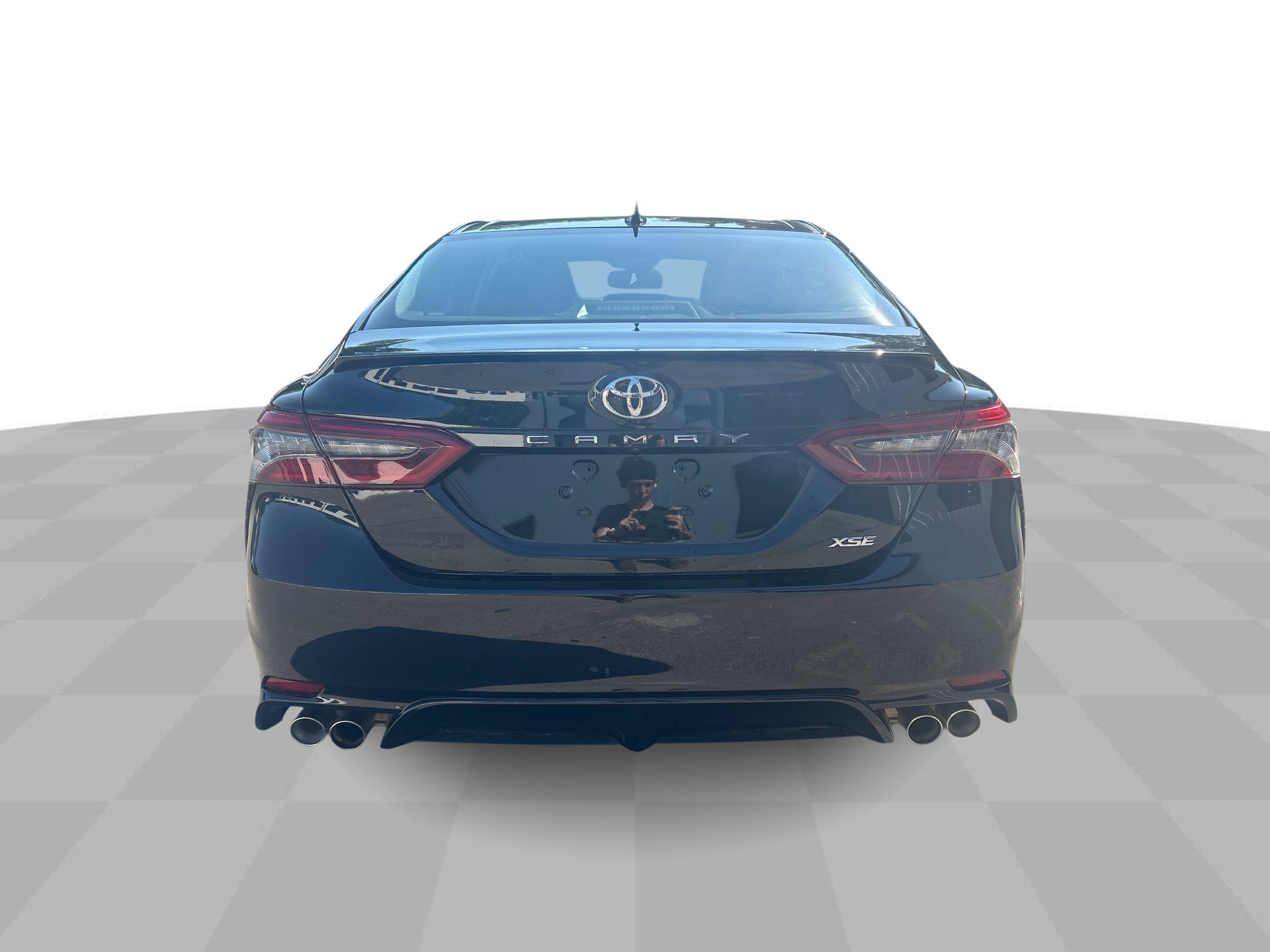 Used 2024 Toyota Camry XSE FWD image 8