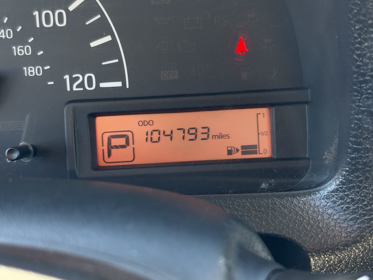 Used 2020 Nissan NV200 S FWD image 21