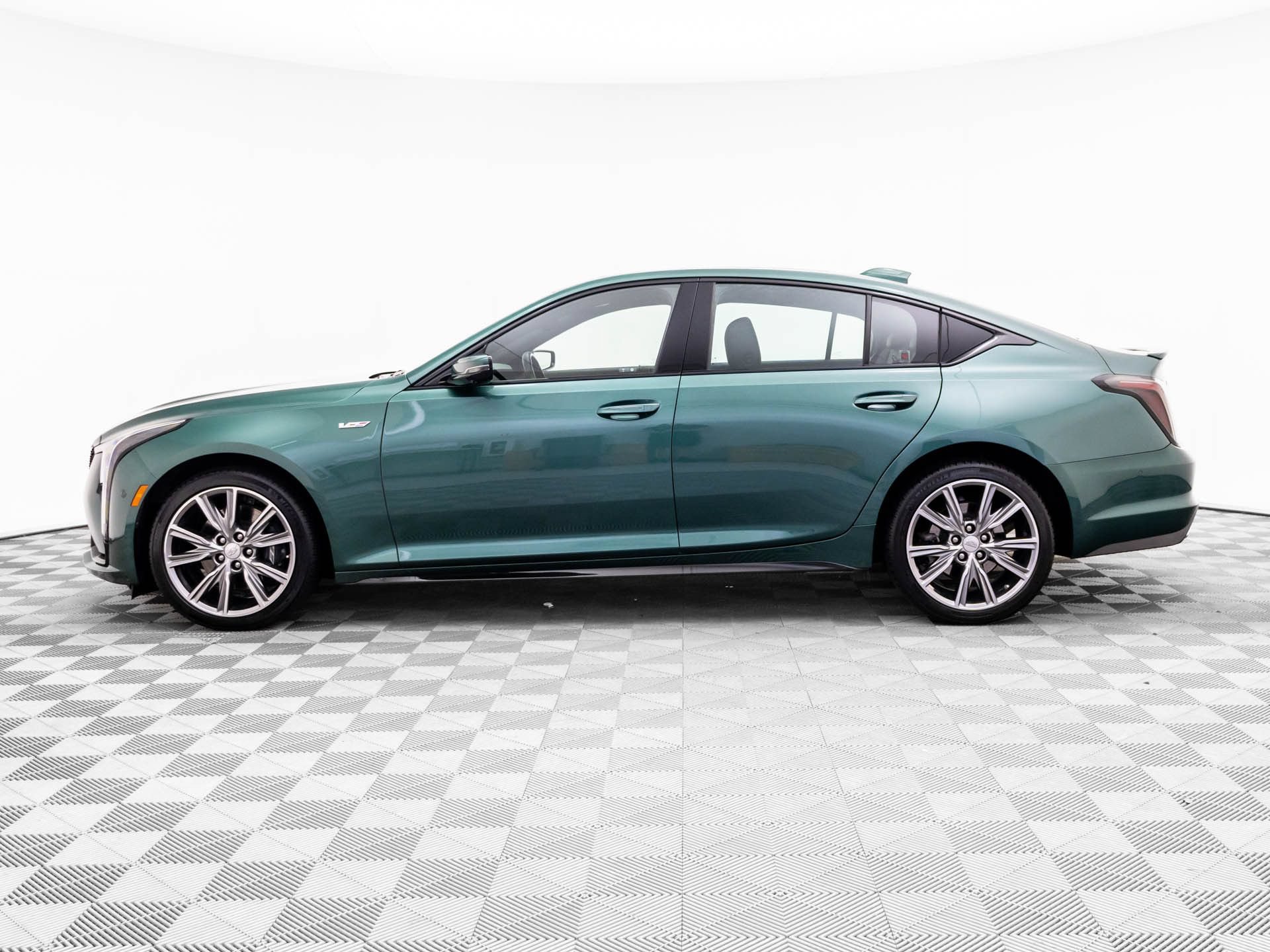 Certified 2025 Cadillac CT5 V w/ Technology Package AWD/4WD image 2