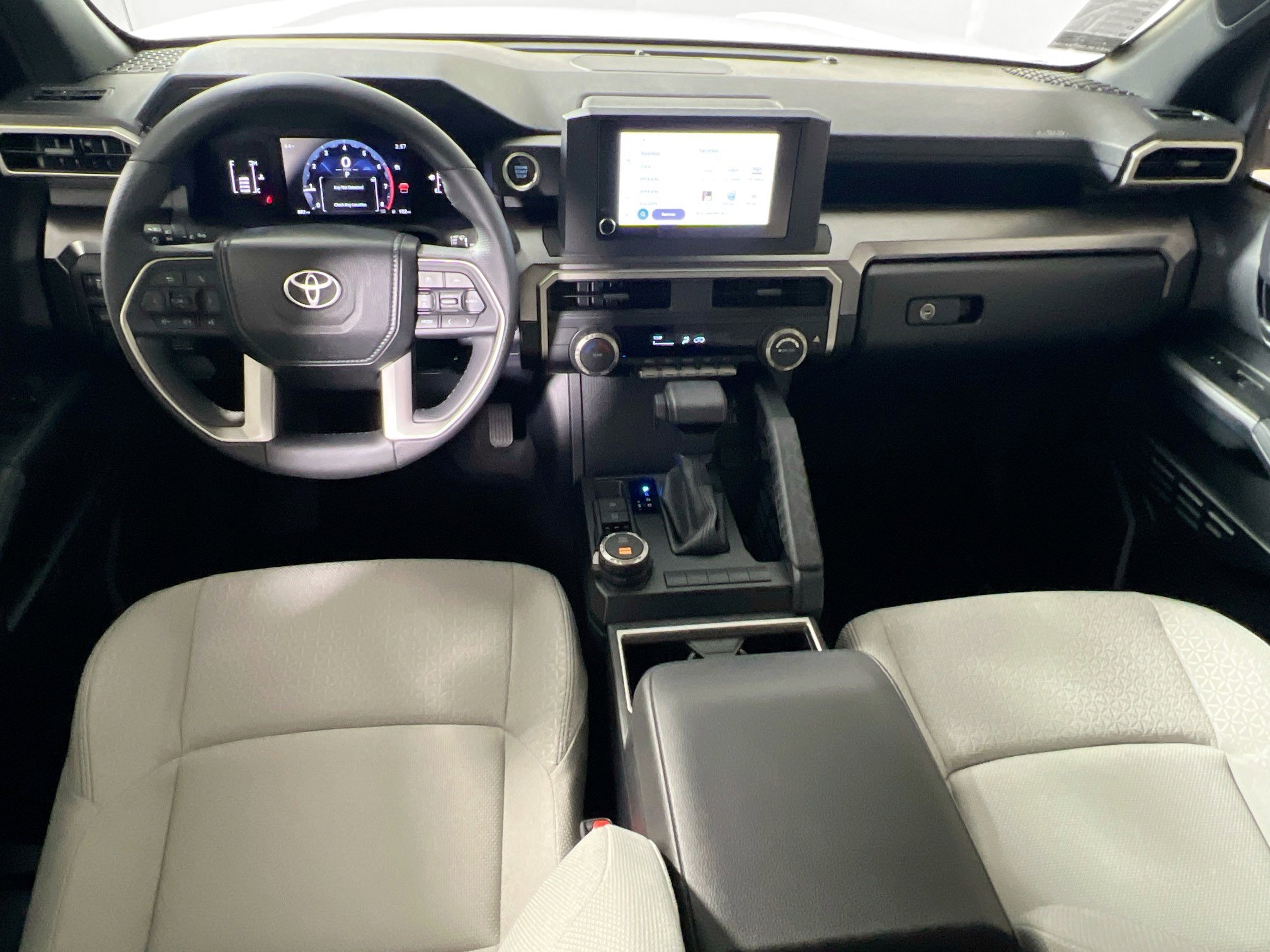 Used 2025 Toyota 4Runner SR5 image 30