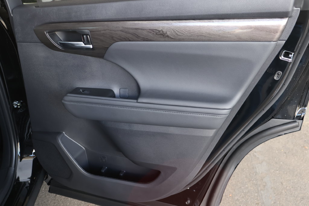 New 2026 Toyota Highlander Limited AWD/4WD image 58