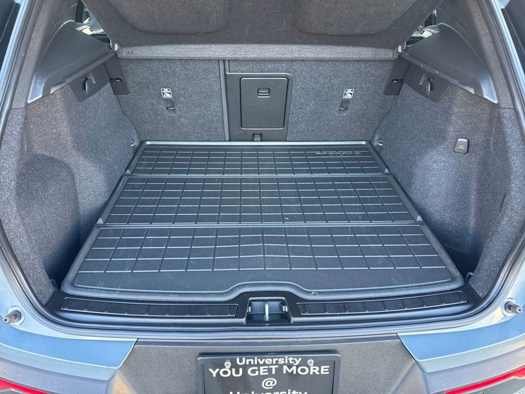 Used 2021 Volvo XC40 T5 R-Design w/ Advanced Package image 28