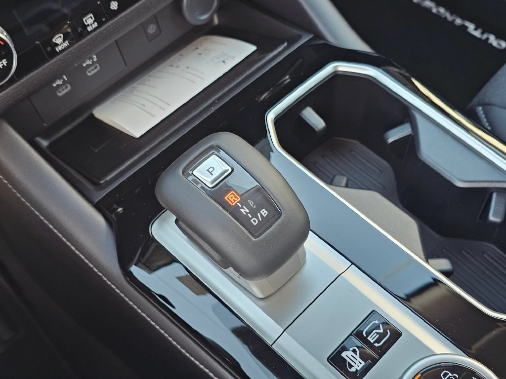 New 2026 Mitsubishi Outlander SE AWD/4WD image 23