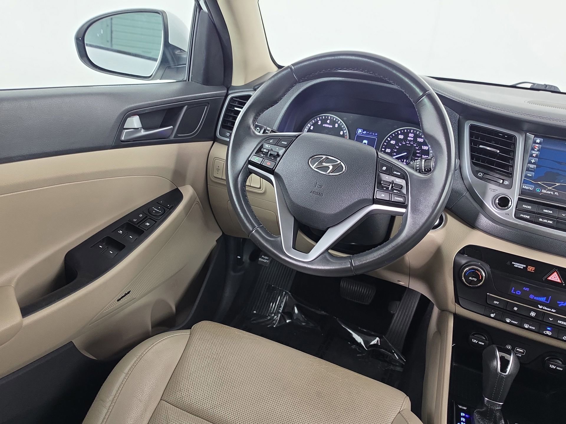 Used 2017 Hyundai Tucson SE Plus AWD/4WD image 36