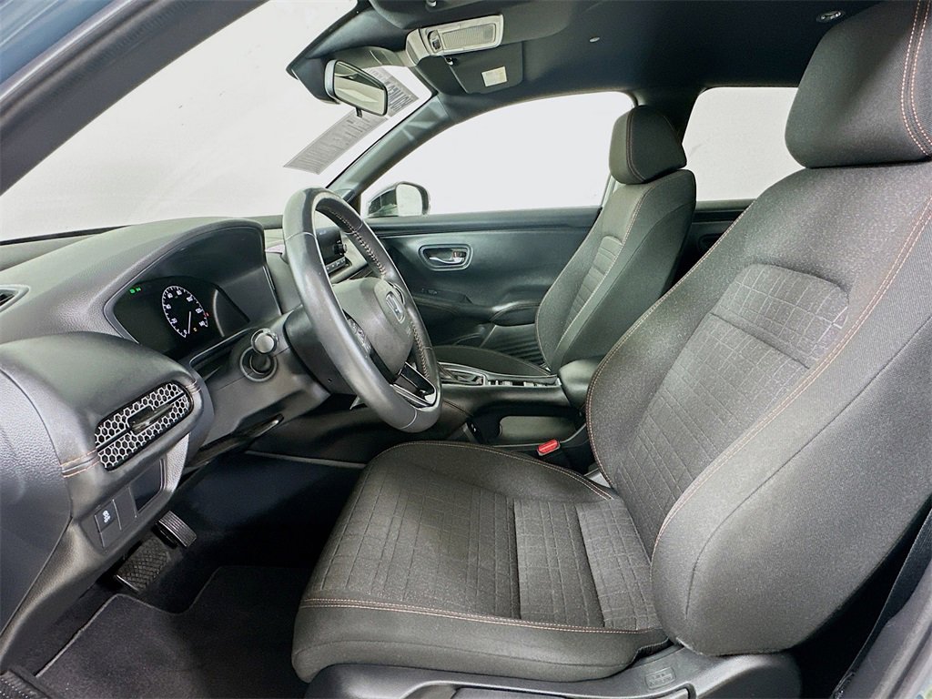 Used 2025 Honda HR-V Sport image 15