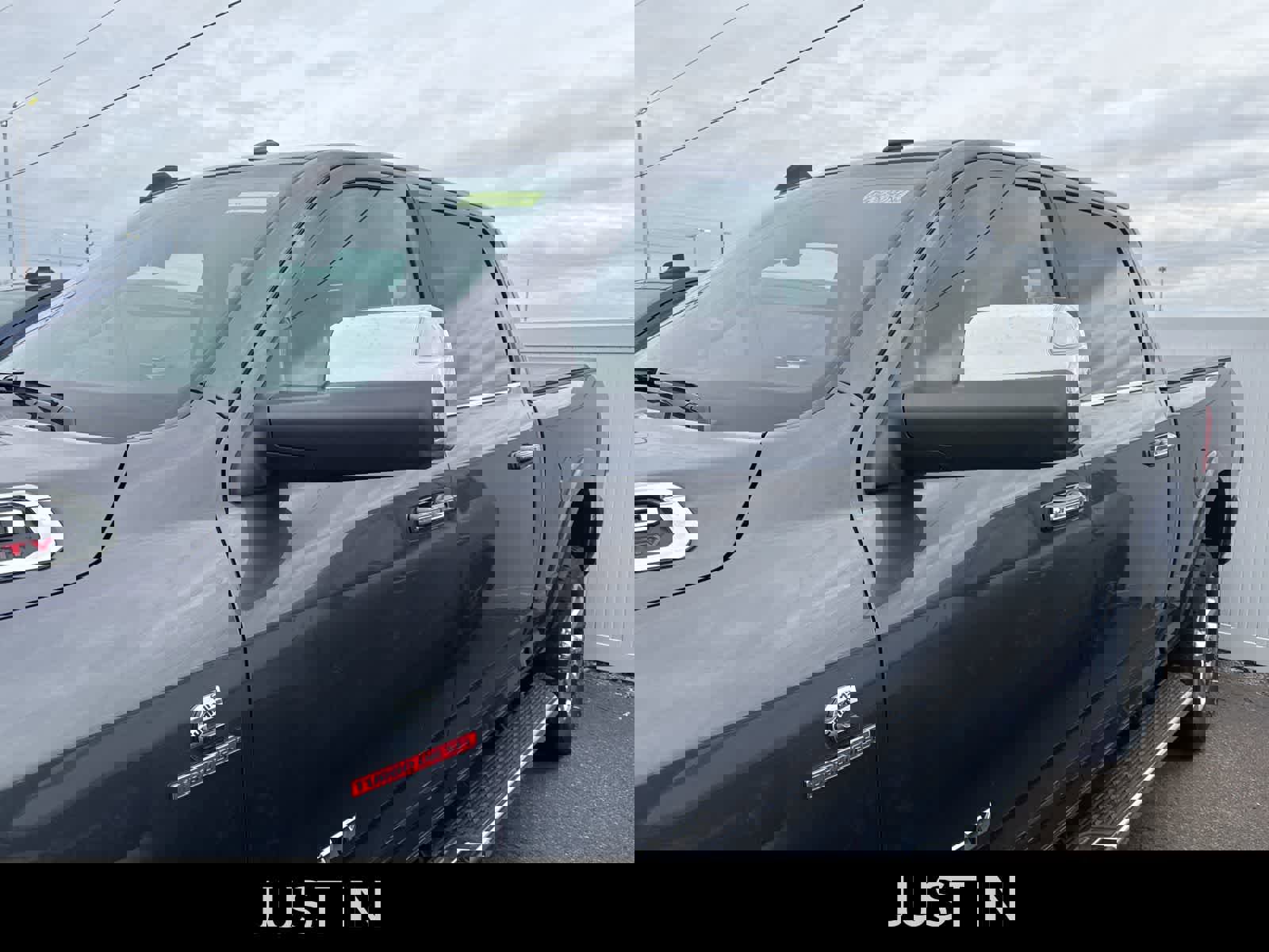 Used 2022 RAM 2500 Laramie w/ Chrome Appearance Group image 18