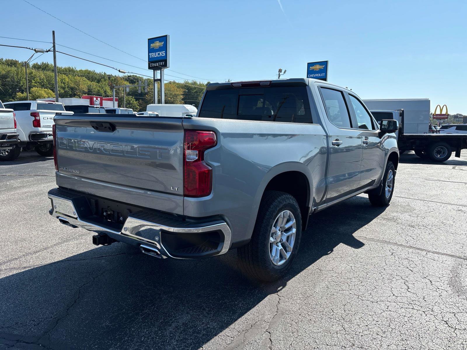 New 2026 Chevrolet Silverado 1500 LT image 4
