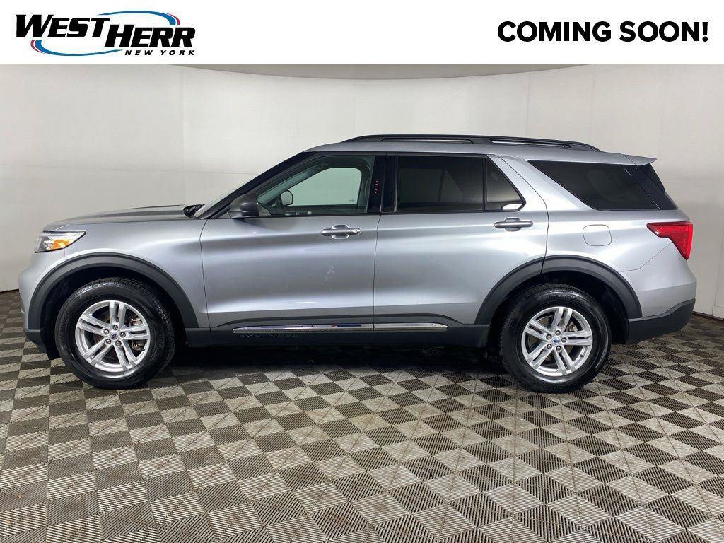 Used 2024 Ford Explorer XLT w/ Equipment Group 202A AWD/4WD image 28