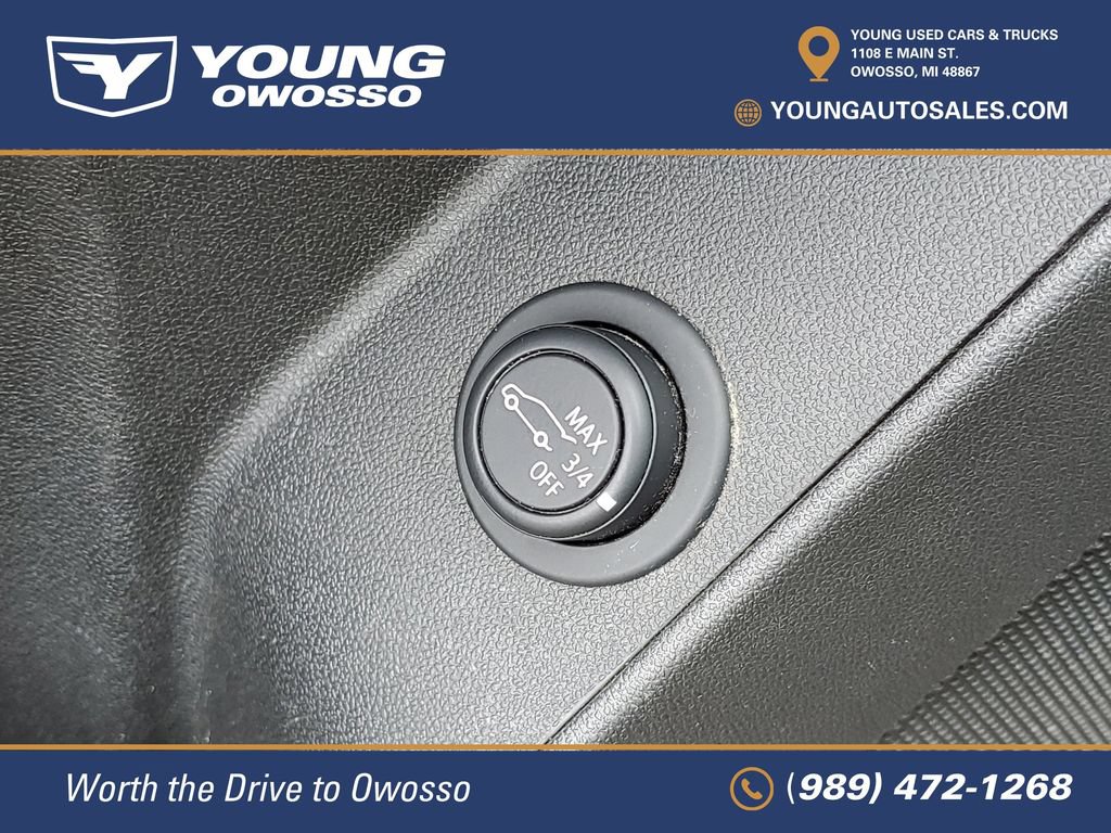 Used 2022 Chevrolet Equinox RS w/ RS Leather Package FWD image 28
