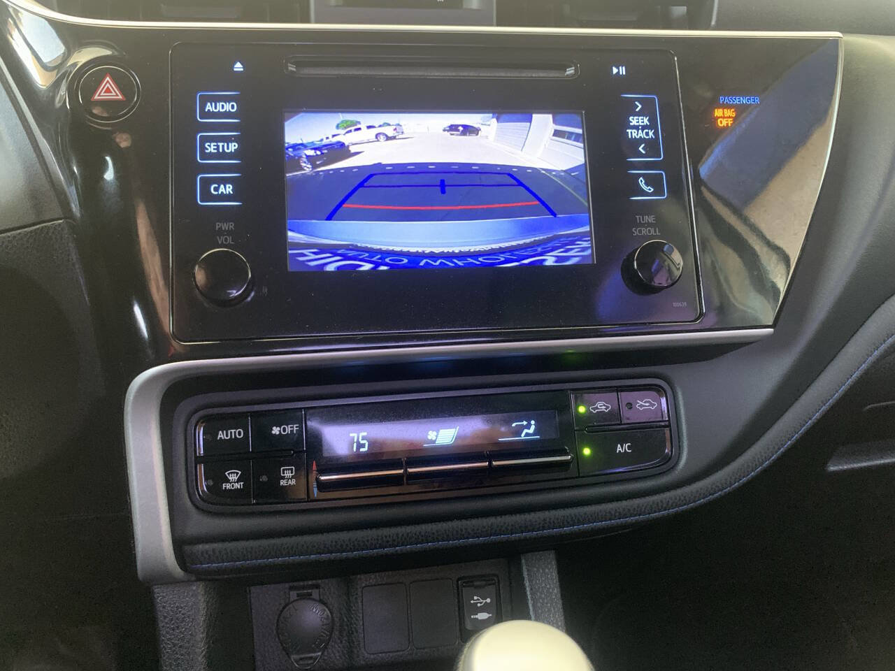Used 2019 Toyota Corolla SE FWD image 20