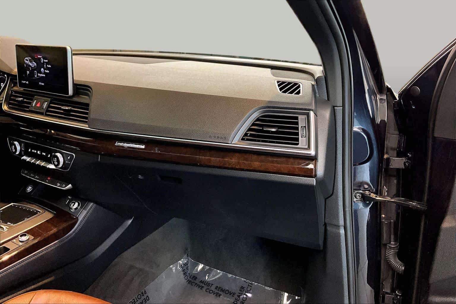 Used 2019 Audi Q5 2.0T Premium Plus w/ Premium Plus Package AWD/4WD image 19