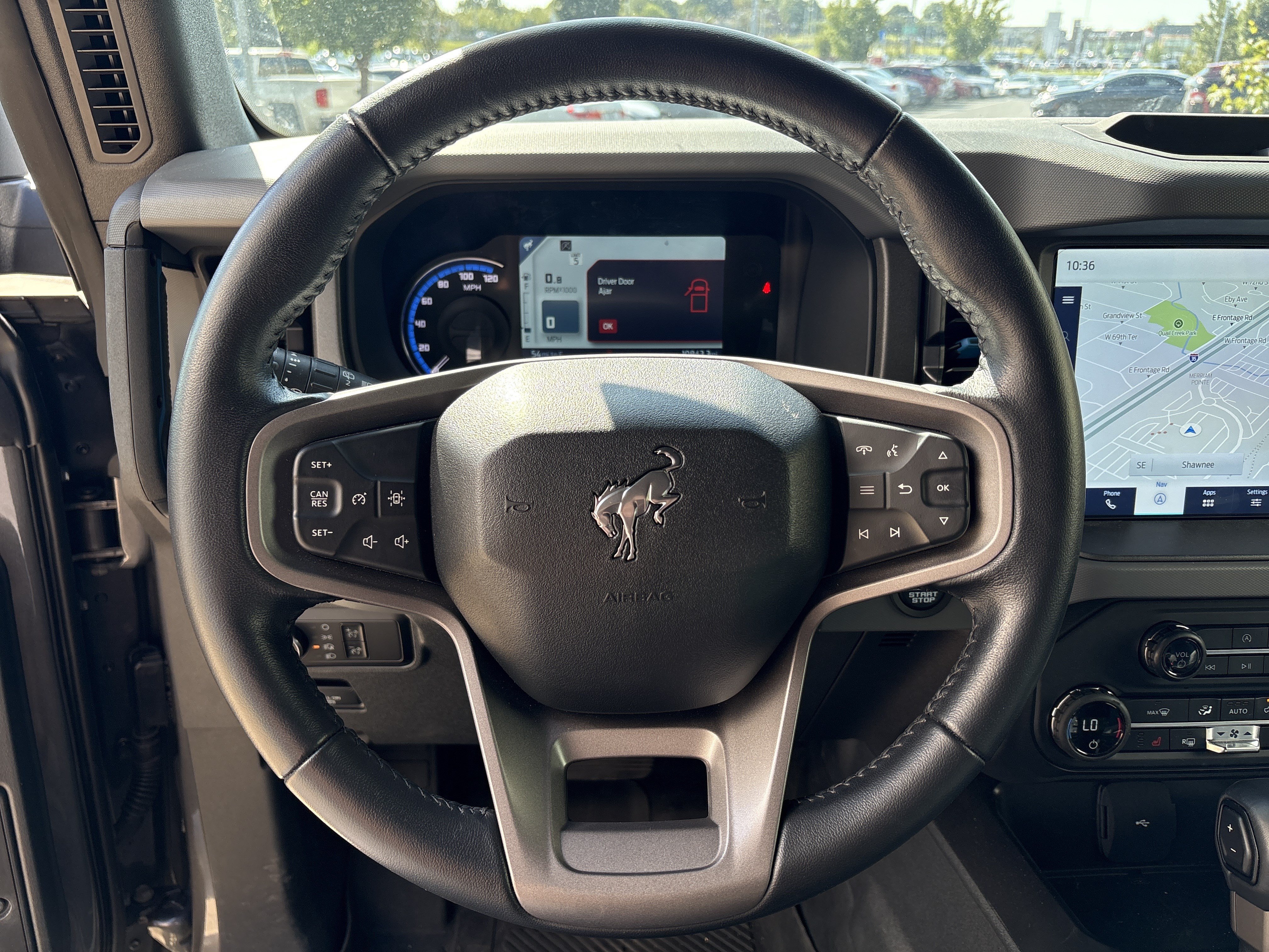 Used 2024 Ford Bronco Black Diamond AWD/4WD image 18