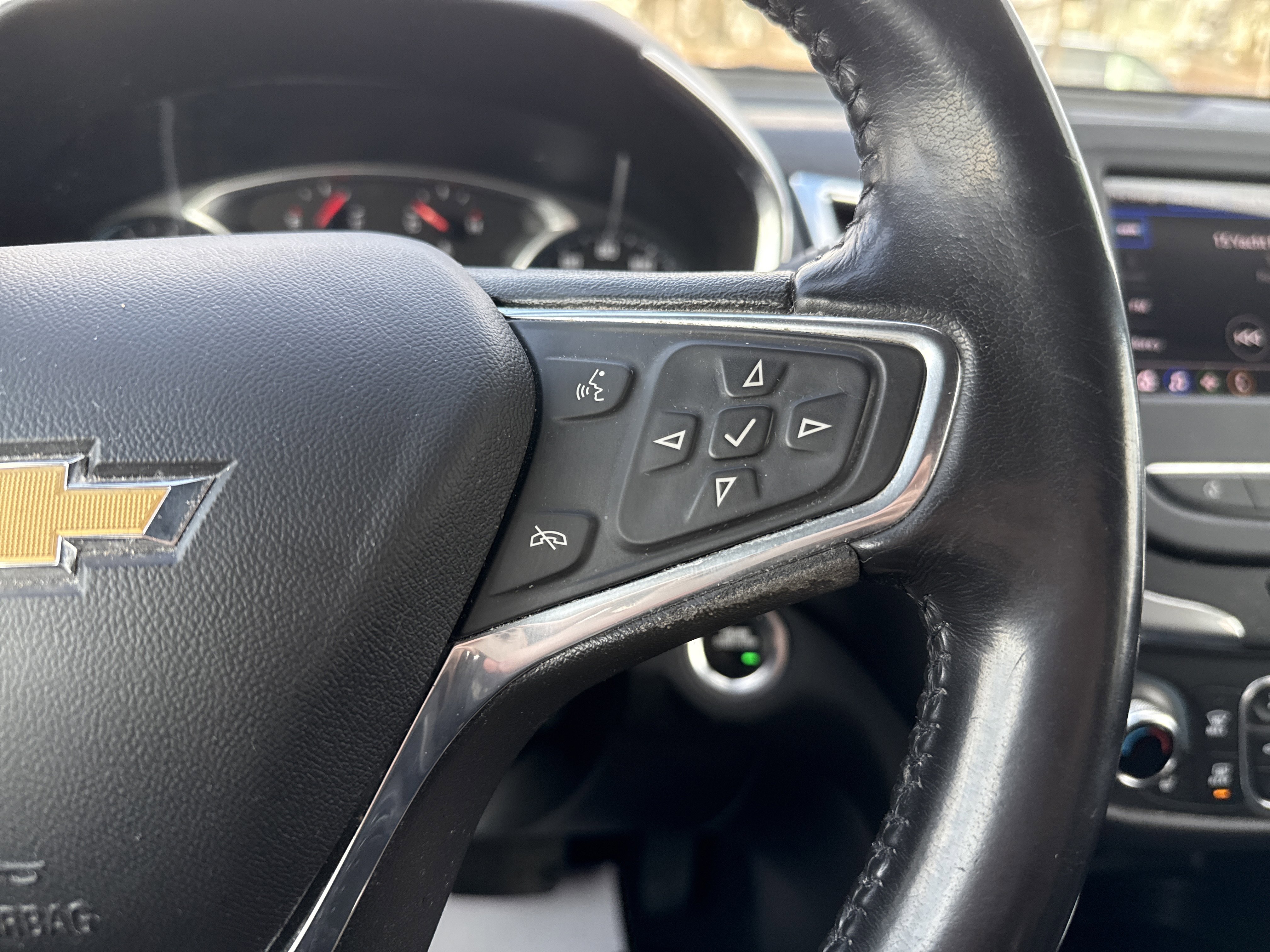 Used 2020 Chevrolet Equinox LT image 20