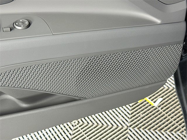 New 2025 Hyundai Elantra SEL image 23