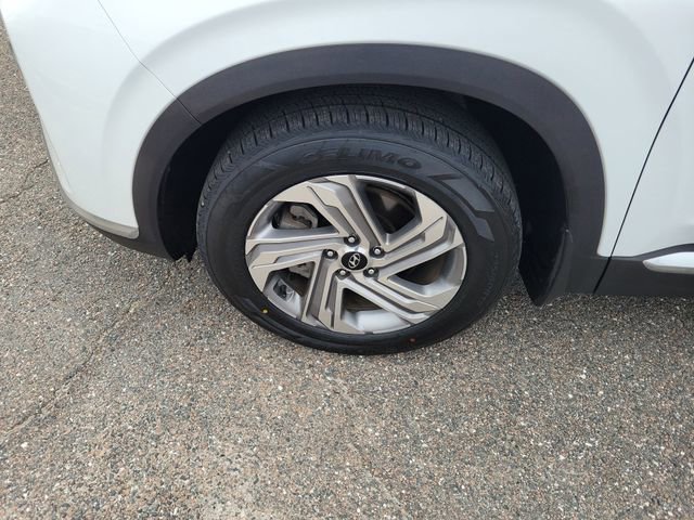 Used 2023 Hyundai Santa Fe SEL w/ Premium Package image 6