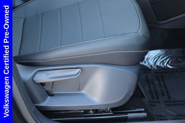 Used 2024 Volkswagen Taos SE image 20