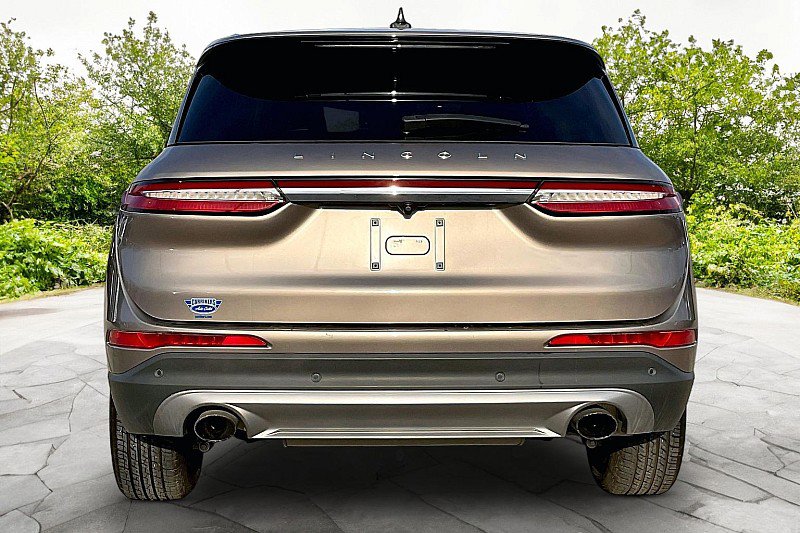 Used 2021 Lincoln Corsair AWD w/ Equipment Group 101A image 5