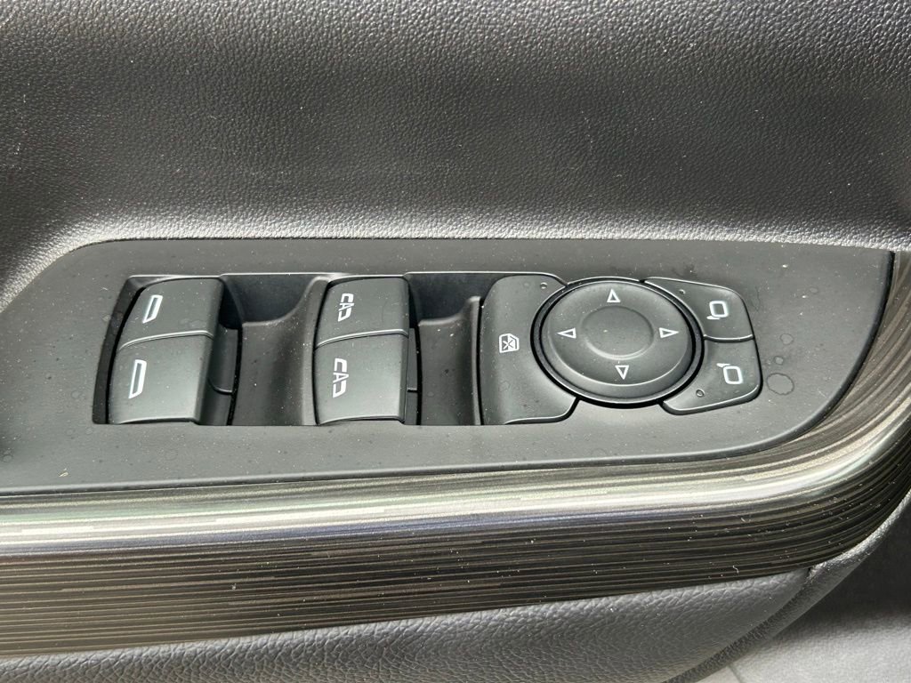 Used 2023 GMC Acadia SLT image 31