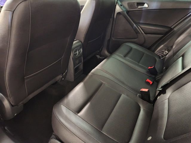 Used 2016 Volkswagen Tiguan SE FWD image 30