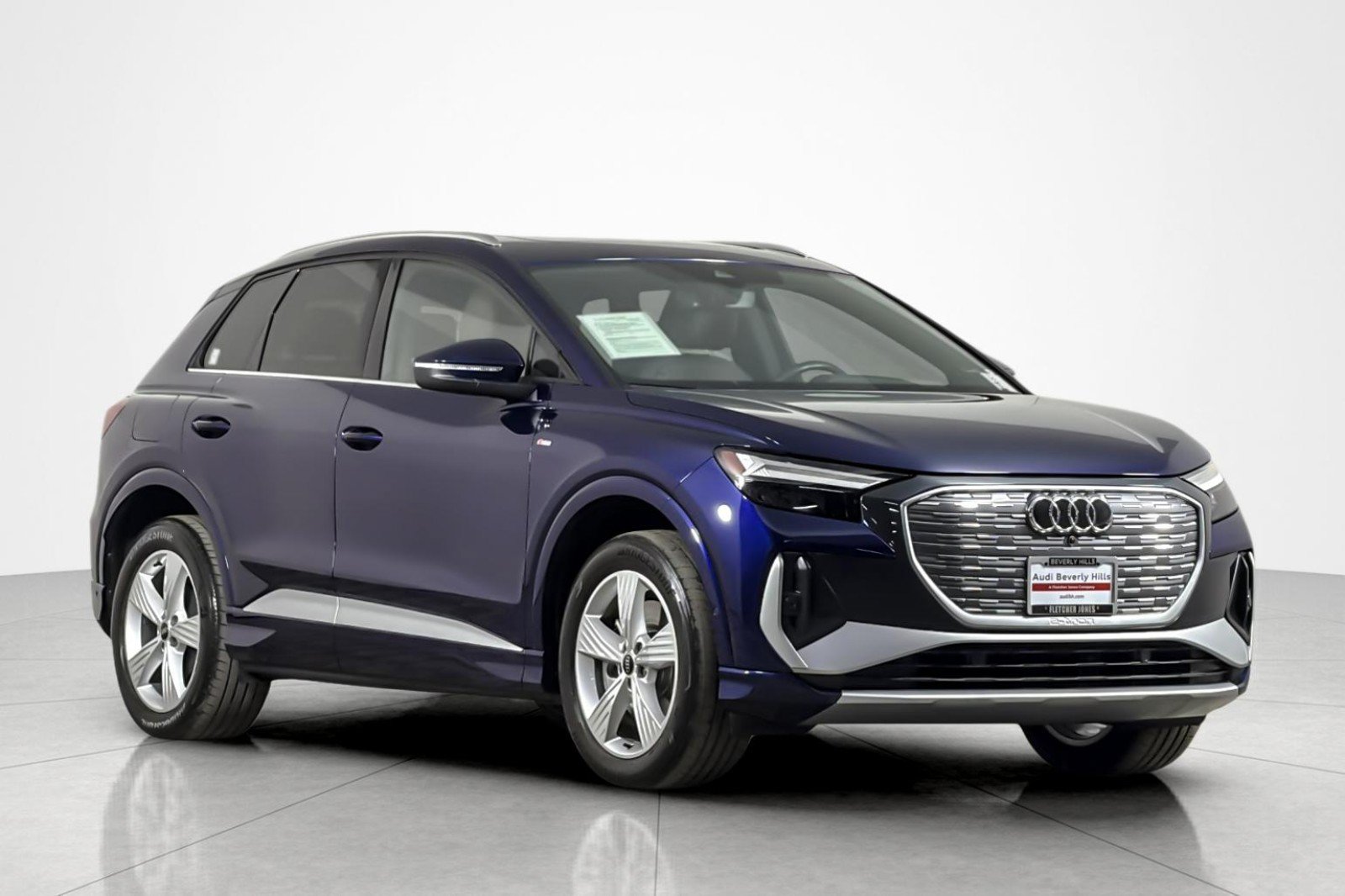 Used 2024 Audi Q4 e-tron Premium Plus AWD/4WD image 7
